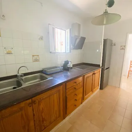Hébergement de vacances Robles En Playa Den Bossa Con Piscina Privada *
